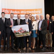 Für Nachtflüge von Rettungshubschraubern erfolgreich beim Bezirksparteitag